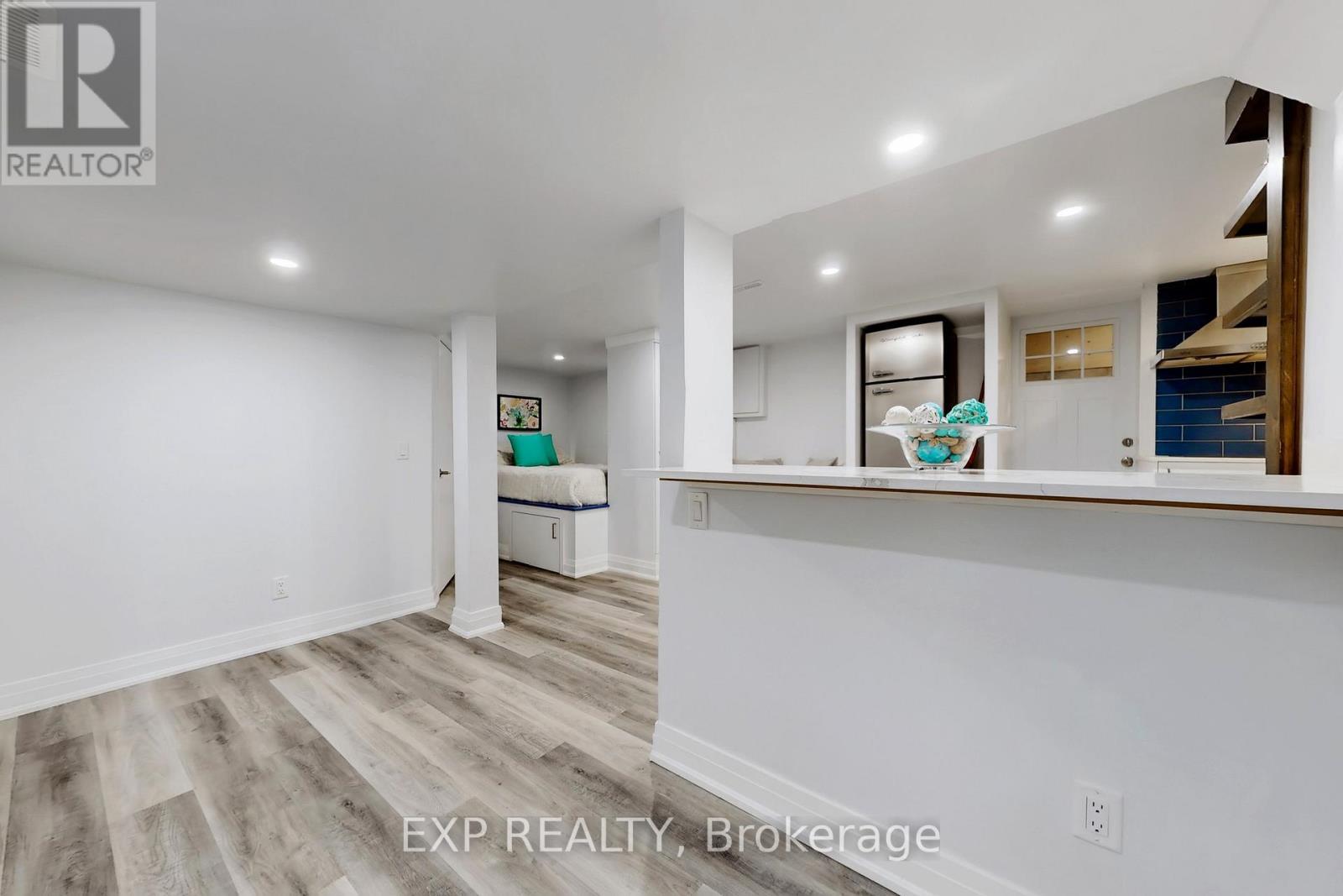 7 David Street, Brampton, ON - Indoor