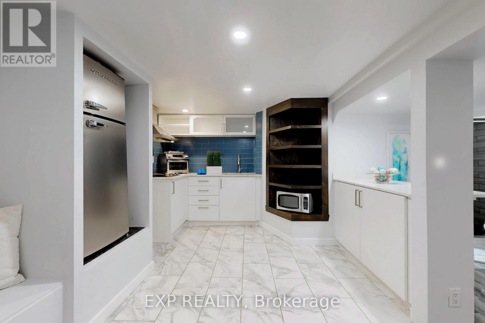 7 David Street, Brampton, ON - Indoor Photo Showing Other Room