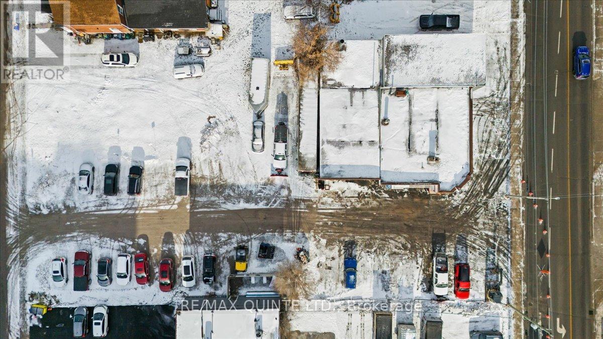 14 Bridge Street W, Belleville (Belleville Ward), ON