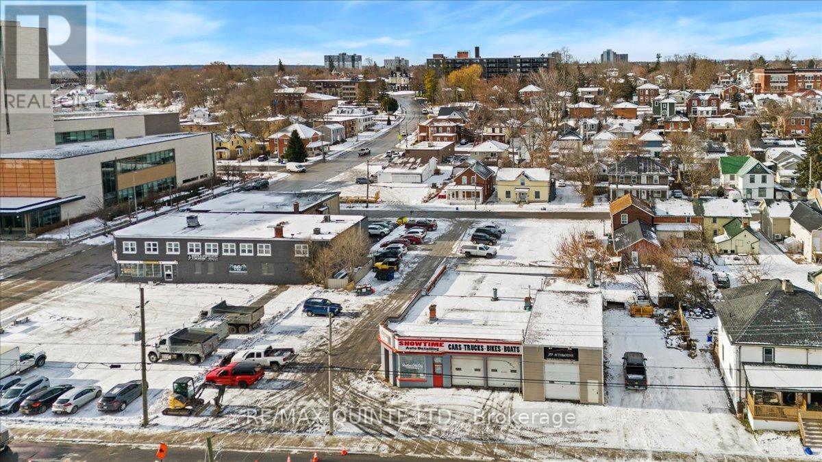 14 Bridge Street W, Belleville (Belleville Ward), ON