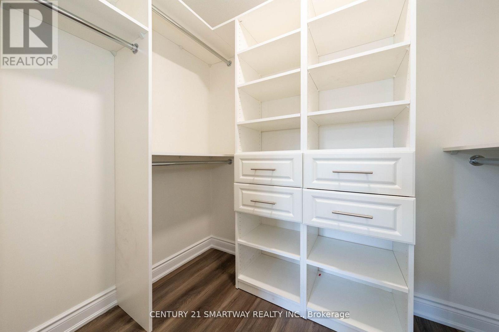 3424 Angel Pass Drive, Mississauga, ON - Indoor With Storage