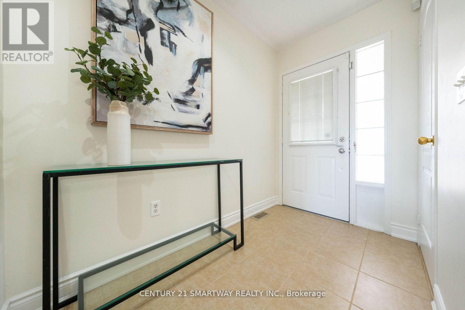 3424 Angel Pass Drive, Mississauga, ON - Indoor Photo Showing Other Room