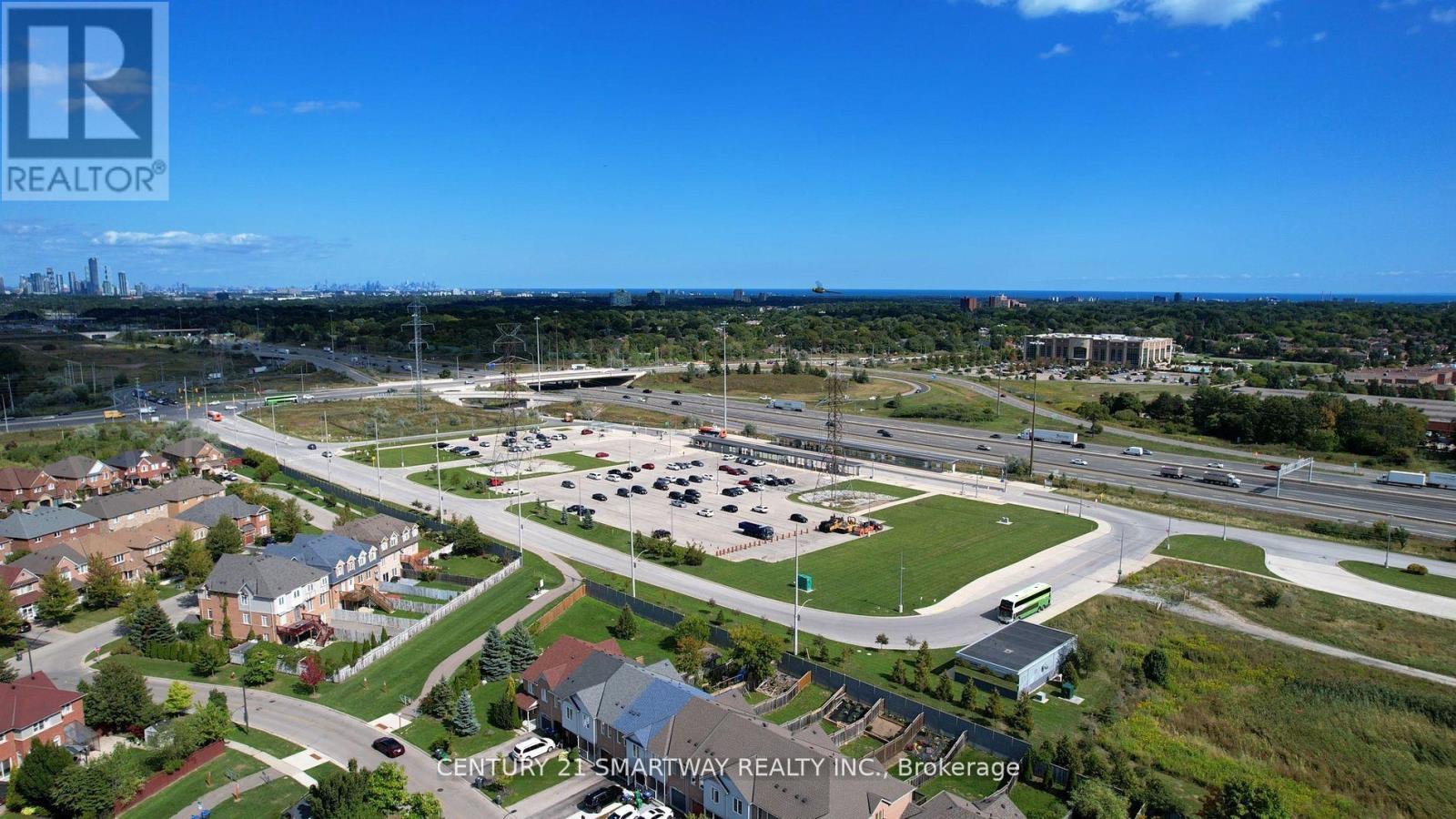 3424 Angel Pass Drive, Mississauga, ON - Outdoor With View