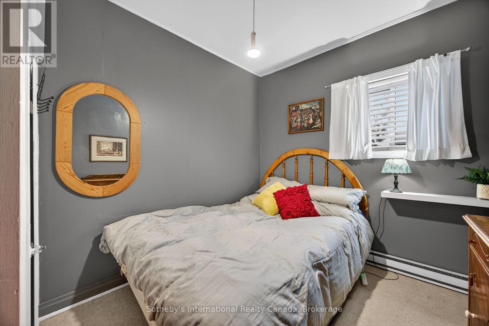 516 High Street, Georgian Bay (Freeman), ON - Indoor Photo Showing Bedroom