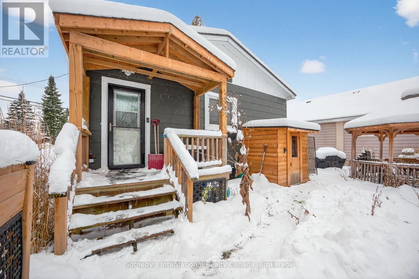 516 High Street, Georgian Bay (Freeman), ON - Outdoor With Deck Patio Veranda
