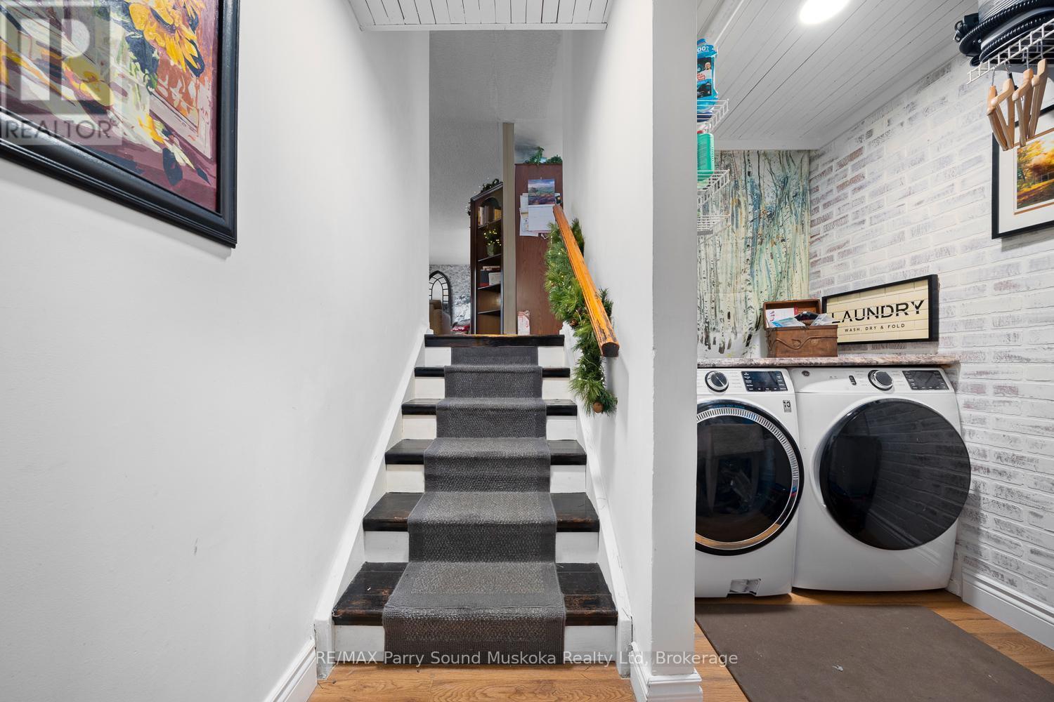 37 Louisa Street, Parry Sound, ON - Indoor Photo Showing Laundry Room