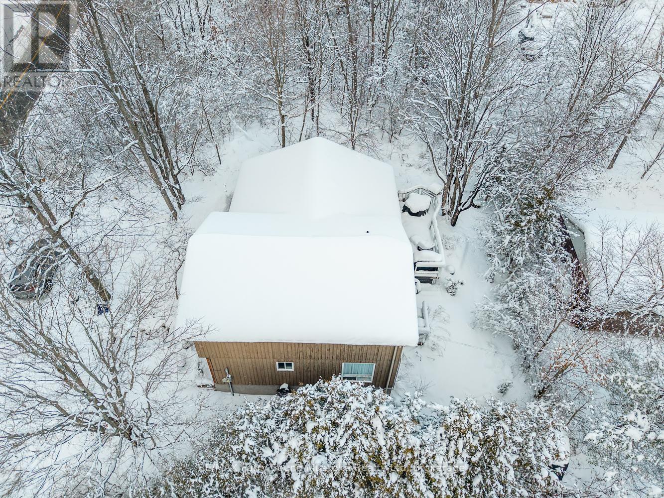 37 Louisa Street, Parry Sound, ON - Outdoor