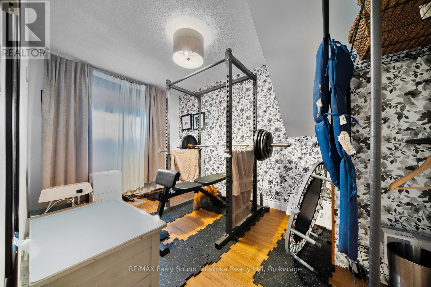 37 Louisa Street, Parry Sound, ON - Indoor