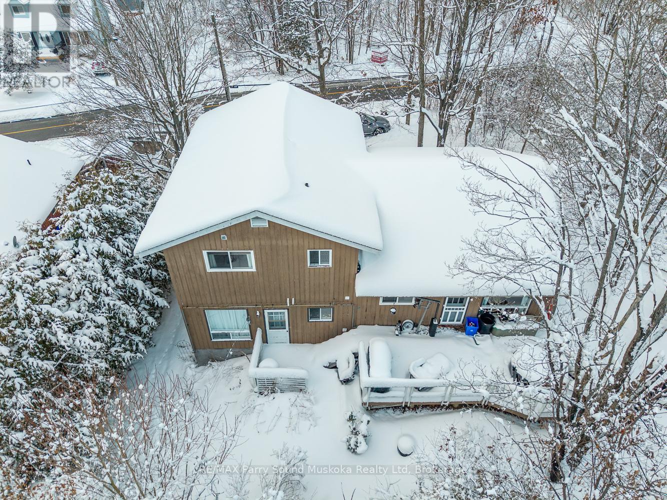 37 Louisa Street, Parry Sound, ON - Outdoor