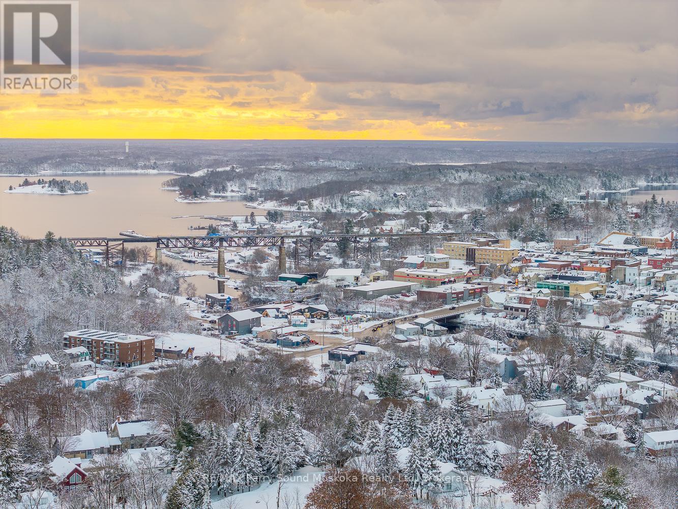 37 Louisa Street, Parry Sound, ON - Outdoor With View