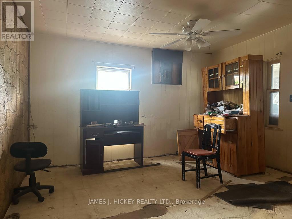 979 Lea Street, Pembroke, ON - Indoor