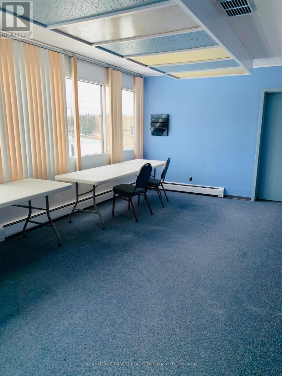 12 Kolb Avenue, Kapuskasing, ON