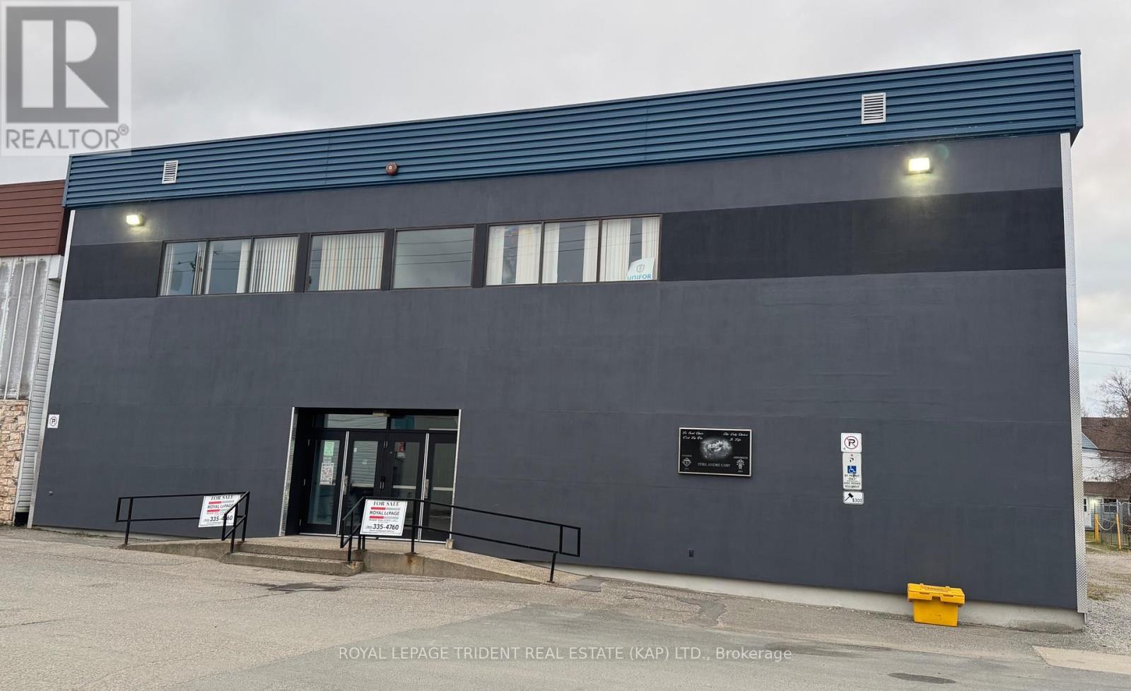 12 Kolb Avenue, Kapuskasing, ON