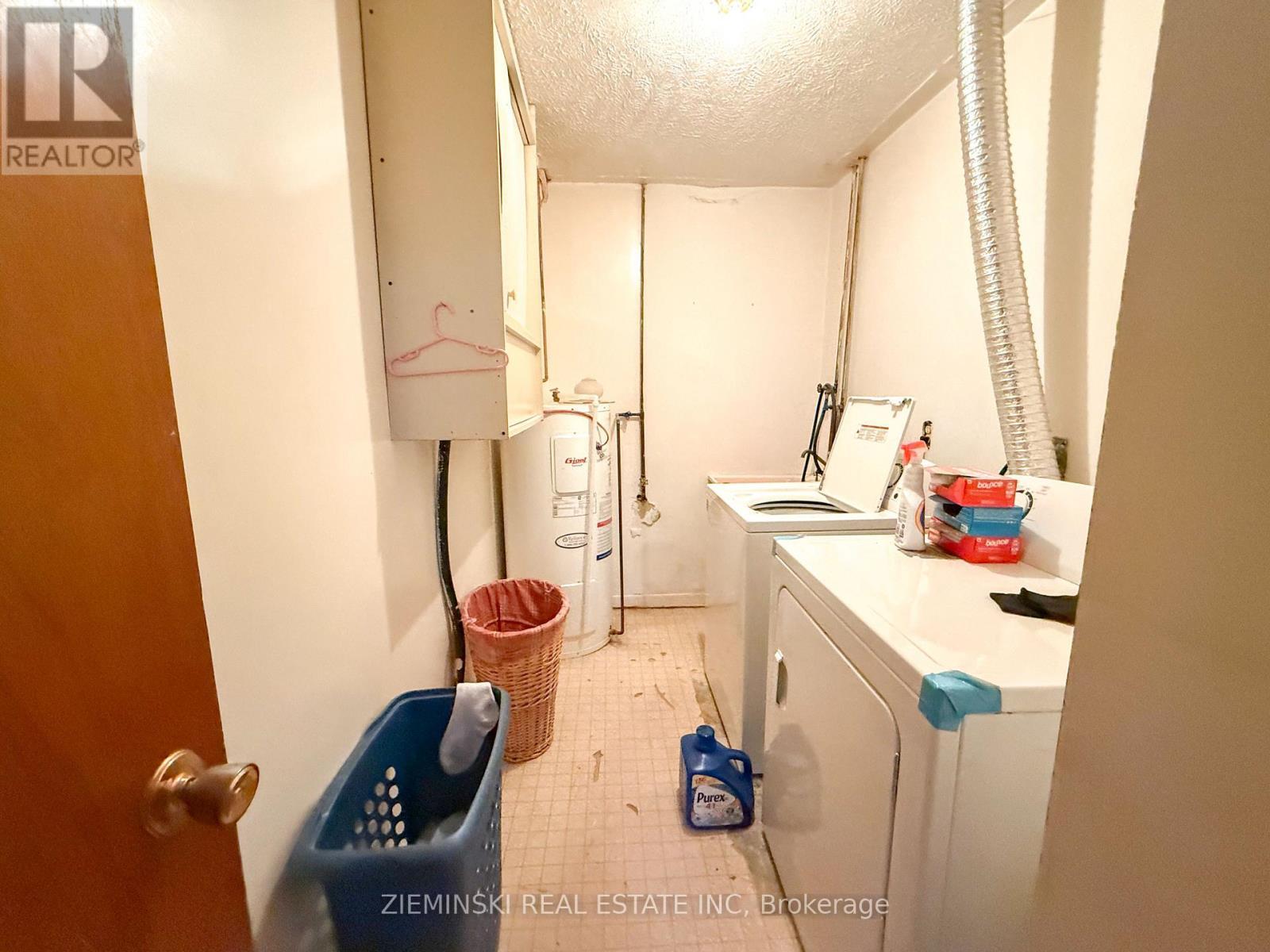6128 King Street, Timmins (Porcupine - East), ON - Indoor Photo Showing Laundry Room