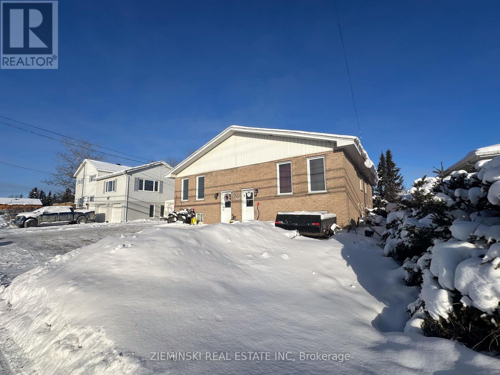 6128 King Street, Timmins (Porcupine - East), ON - Outdoor