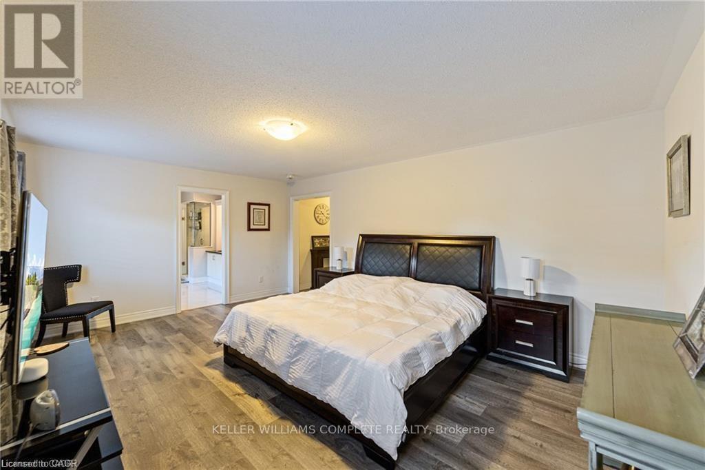 24 Macbean Crescent, Hamilton, ON - Indoor Photo Showing Bedroom