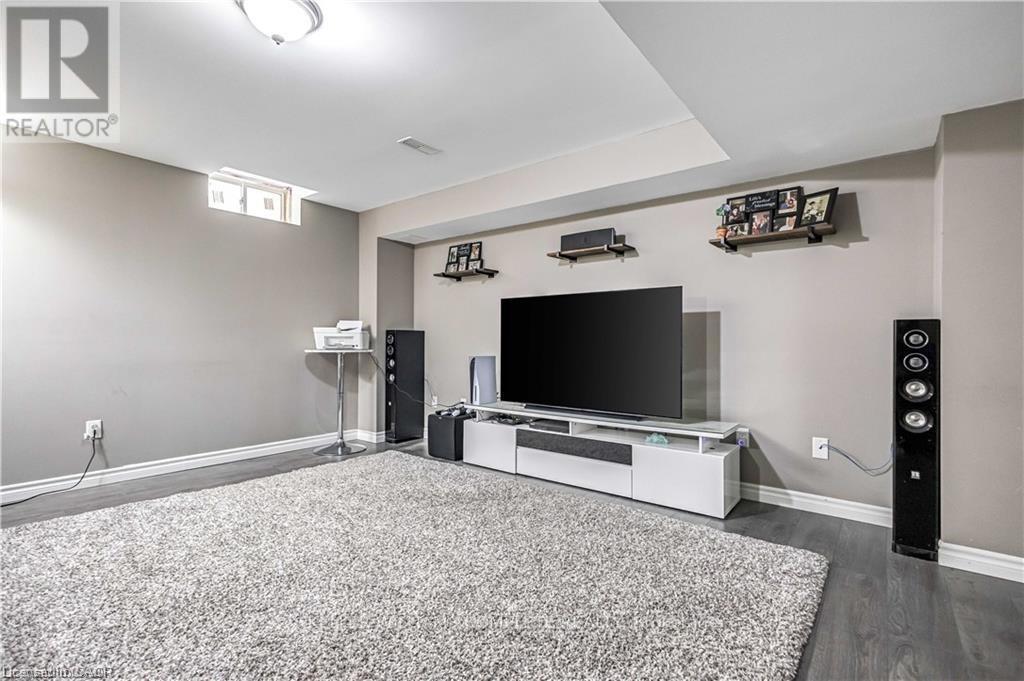 24 Macbean Crescent, Hamilton, ON - Indoor