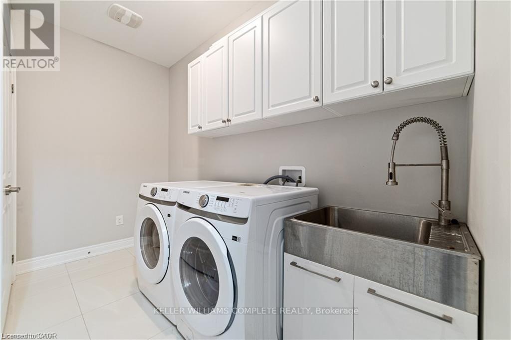 24 Macbean Crescent, Hamilton, ON - Indoor Photo Showing Laundry Room