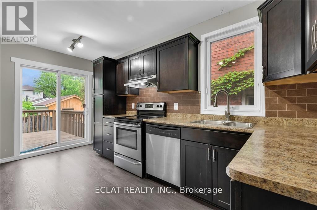 Unit 1 - 50 East 24Th Street, Hamilton, ON - Indoor Photo Showing Kitchen With Double Sink