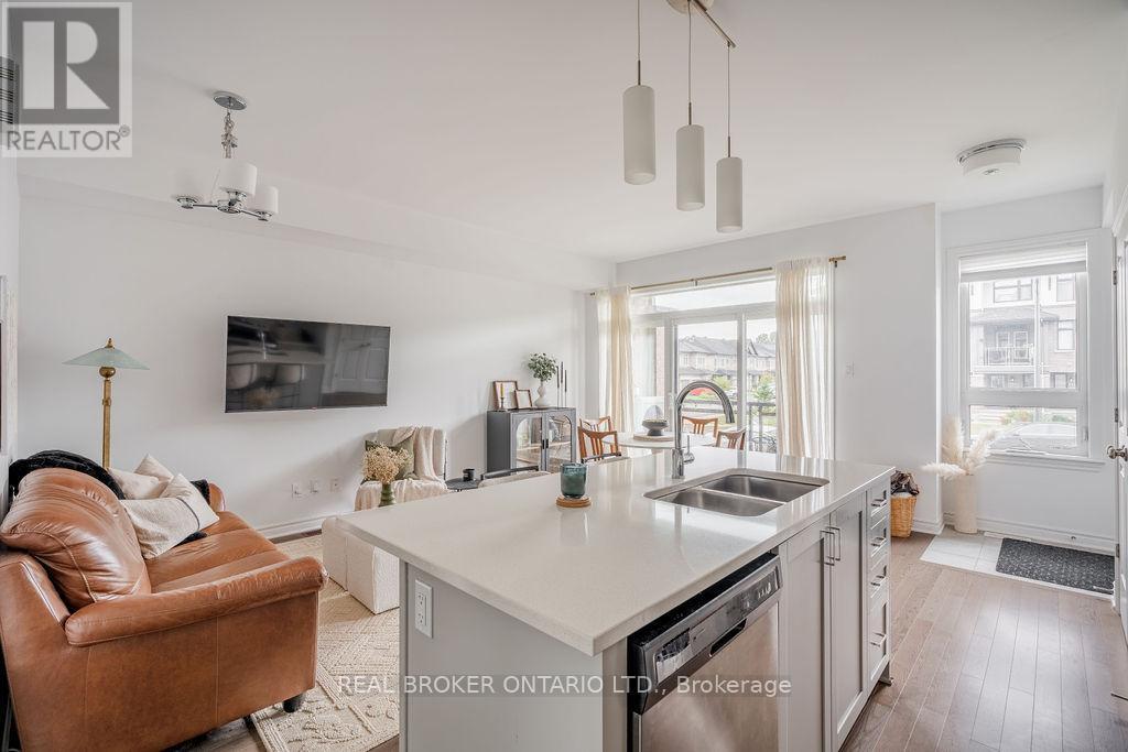 23 - 590 Compass Street, Ottawa, ON - Indoor