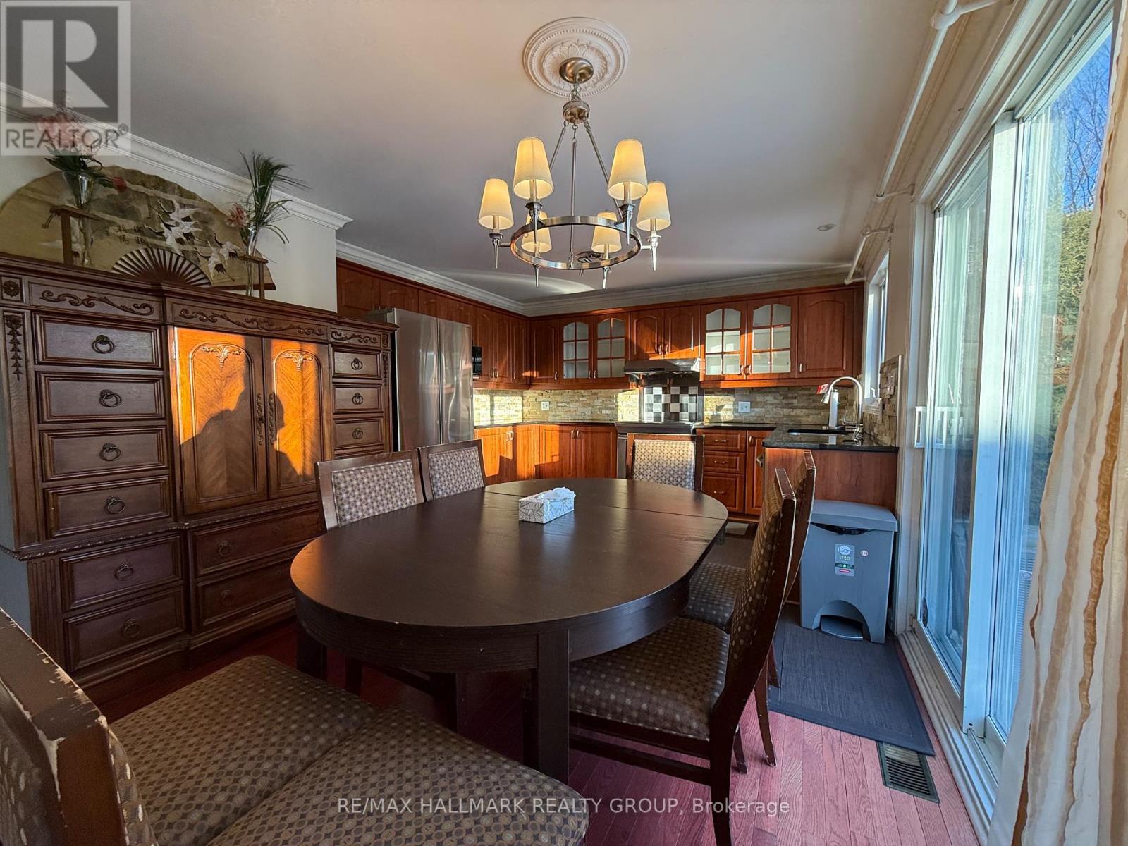 2 Kentsdale Drive, Ottawa, ON - Indoor Photo Showing Dining Room