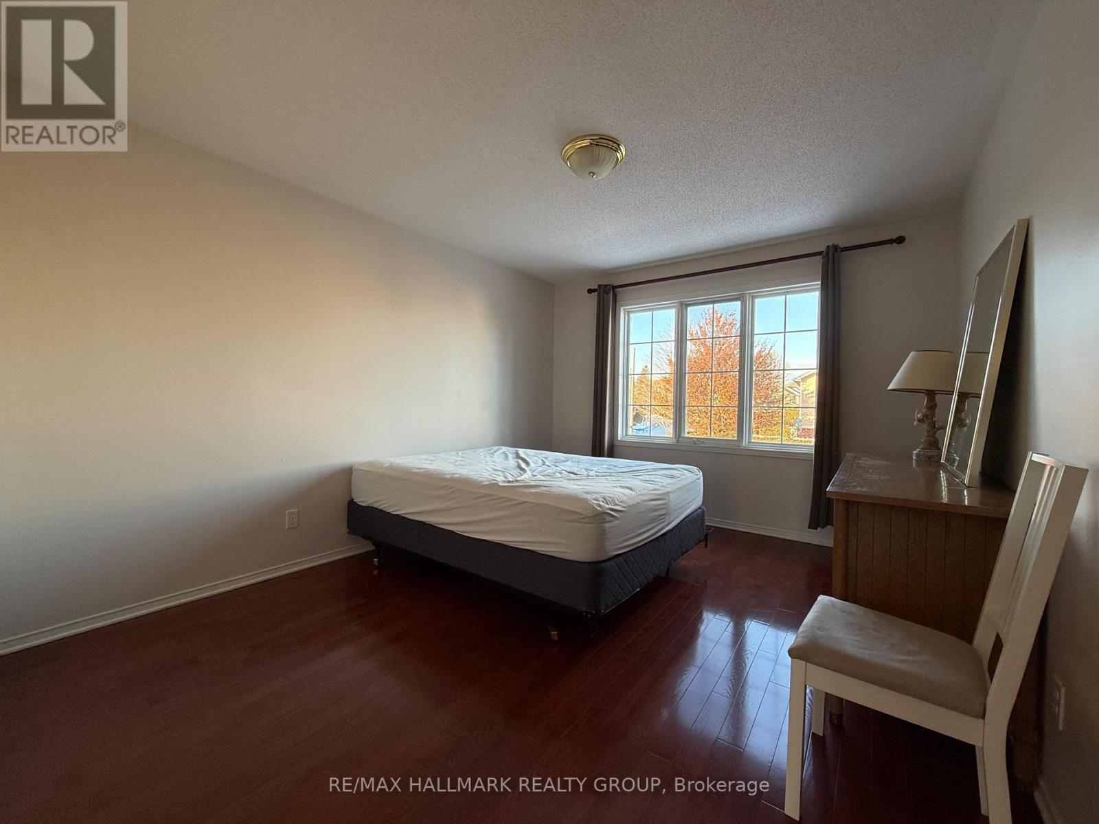 2 Kentsdale Drive, Ottawa, ON - Indoor Photo Showing Bedroom