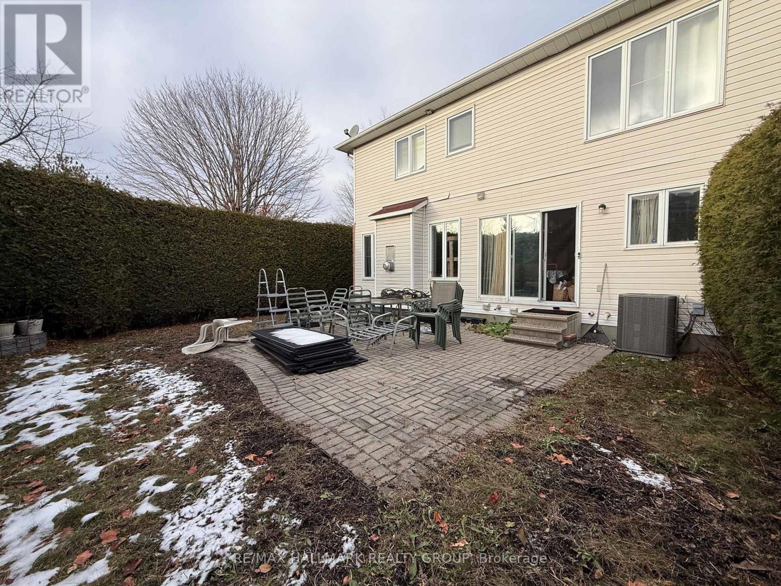2 Kentsdale Drive, Ottawa, ON - Outdoor