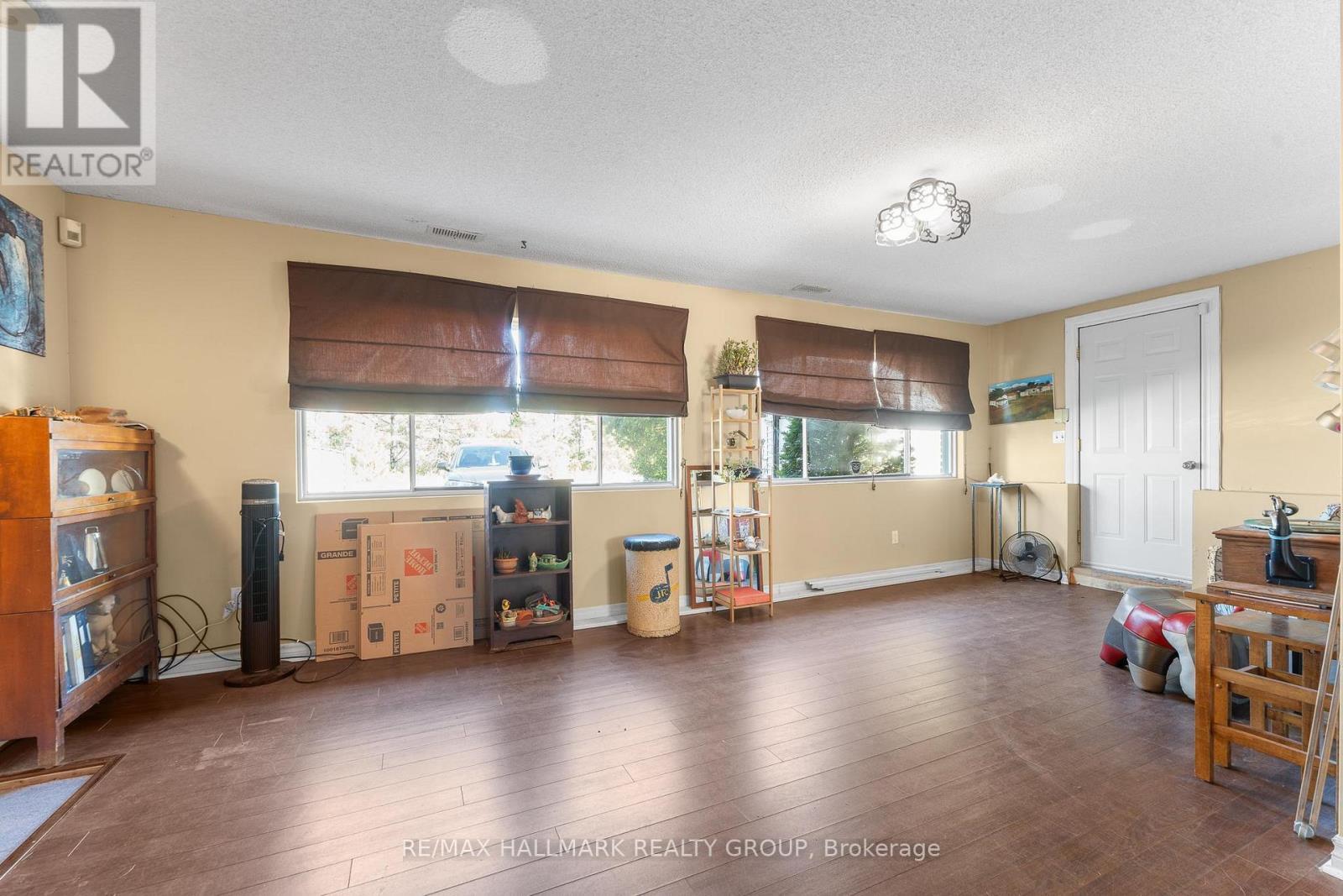 3960 Farmers Way, Ottawa, ON - Indoor