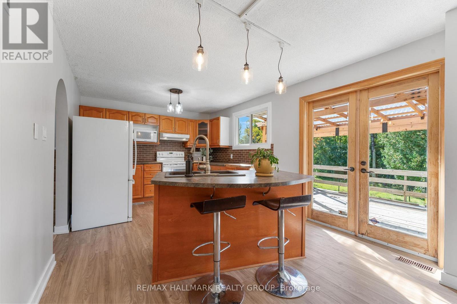 3960 Farmers Way, Ottawa, ON - Indoor Photo Showing Kitchen