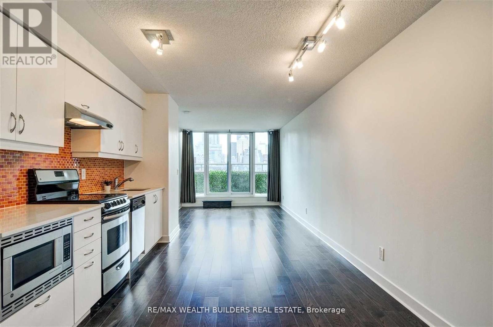 514 - 320 Richmond Street E, Toronto, ON - Indoor Photo Showing Kitchen