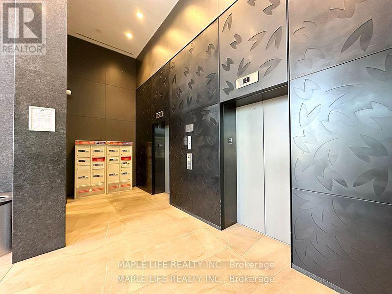 823 - 12 Bonnycastle Street, Toronto, ON - Indoor Photo Showing Other Room