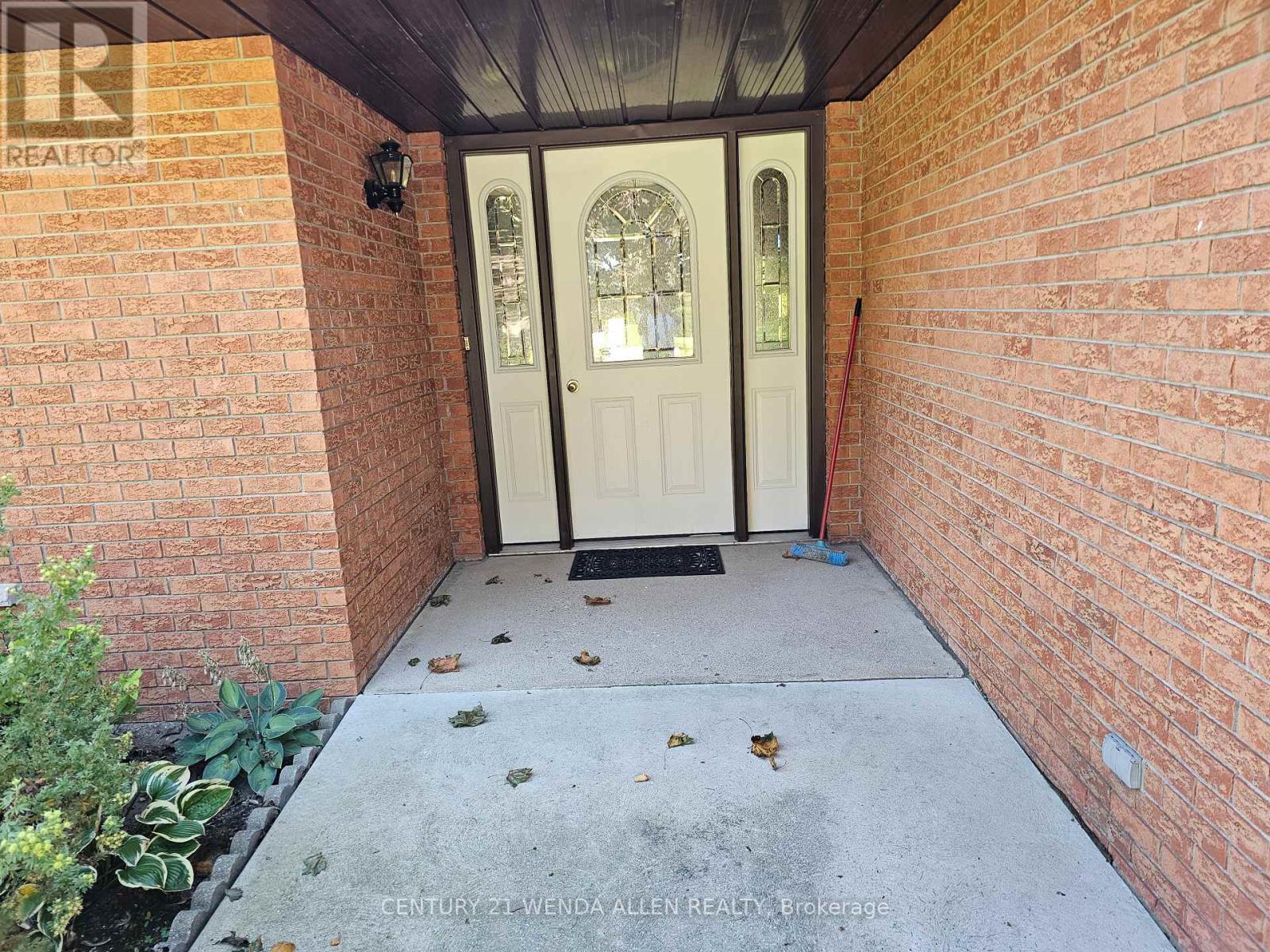 55 Penetangore Row S, Huron-Kinloss, ON - Outdoor With Exterior