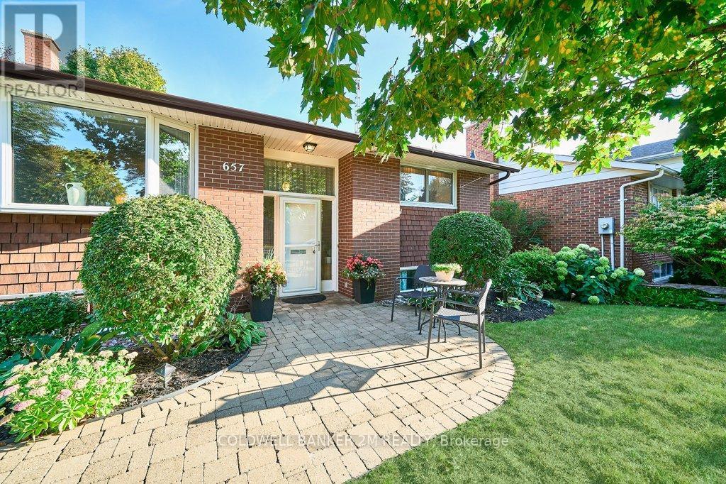 657 Balmoral Drive, Oshawa (Mclaughlin), ON - Outdoor
