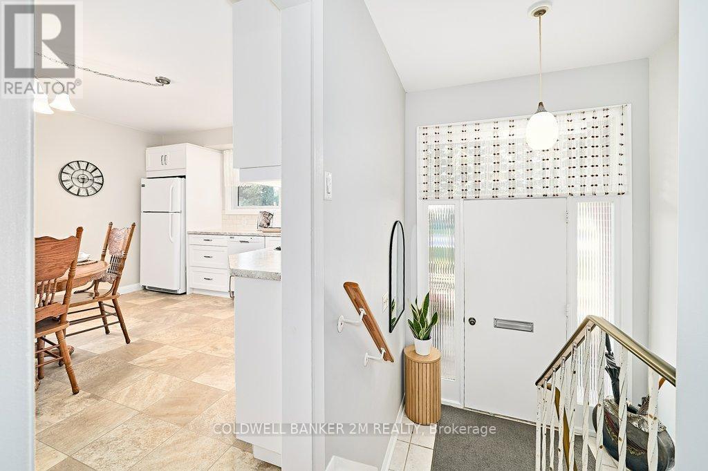 657 Balmoral Drive, Oshawa (Mclaughlin), ON - Indoor Photo Showing Other Room