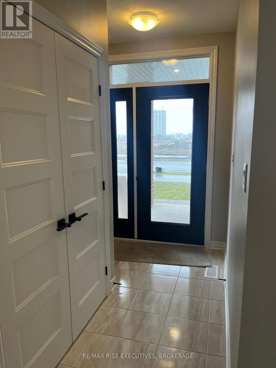 1405 Demers Avenue, Kingston (East Gardiners Rd), ON - Indoor Photo Showing Other Room