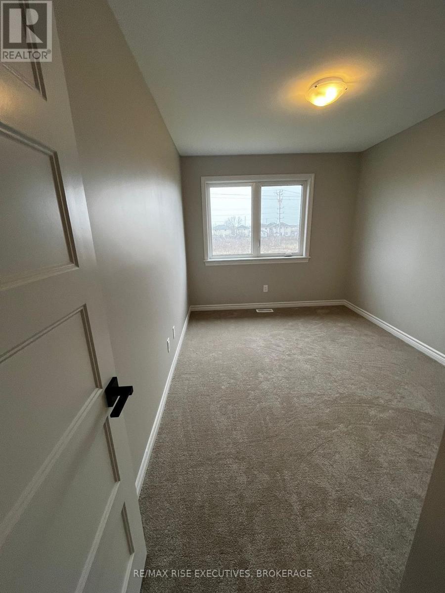 1405 Demers Avenue, Kingston (East Gardiners Rd), ON - Indoor Photo Showing Other Room