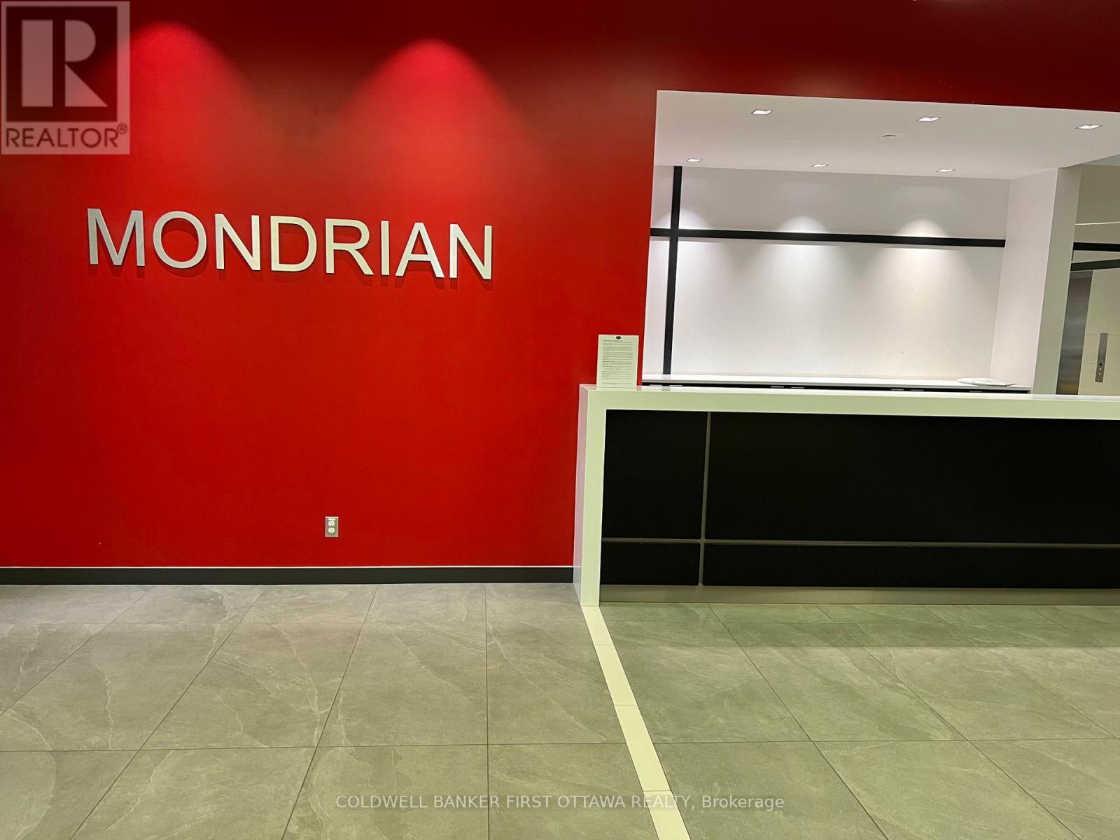 914 - 324 Laurier Avenue W, Ottawa, ON - Indoor Photo Showing Other Room