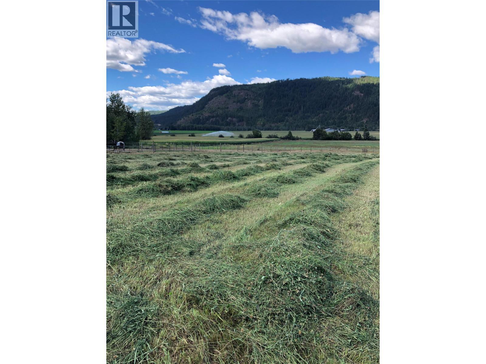 7630 97A Highway, Mara, BC