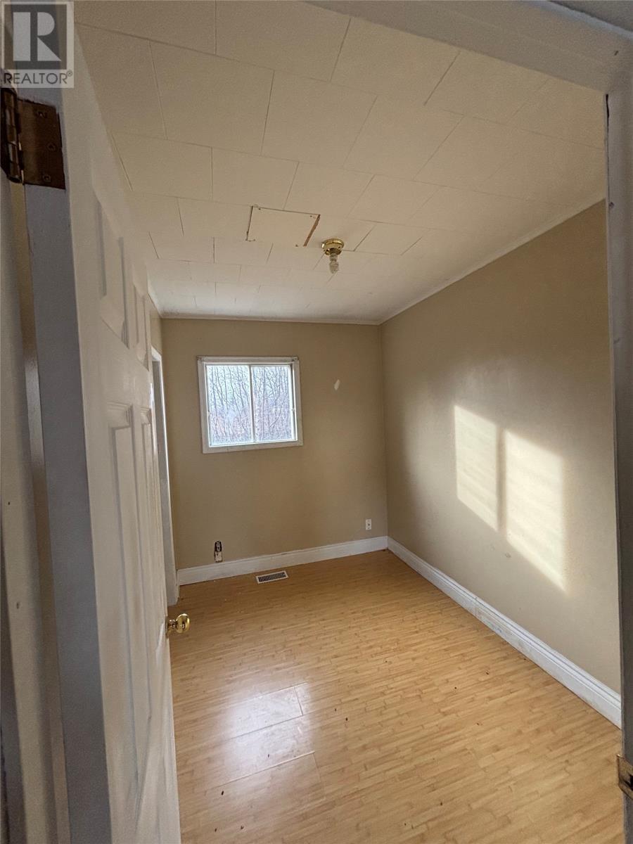 97 Main Road, Little Heart'S Ease, NL - Indoor Photo Showing Other Room