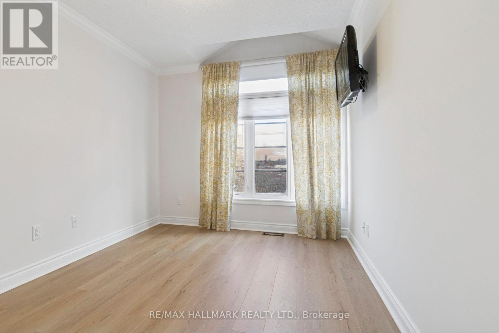 8 Mistywood Crescent, Vaughan, ON - Indoor Photo Showing Other Room