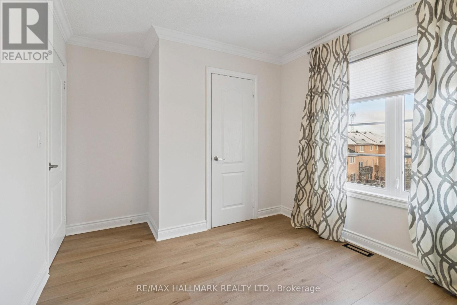 8 Mistywood Crescent, Vaughan, ON - Indoor Photo Showing Other Room