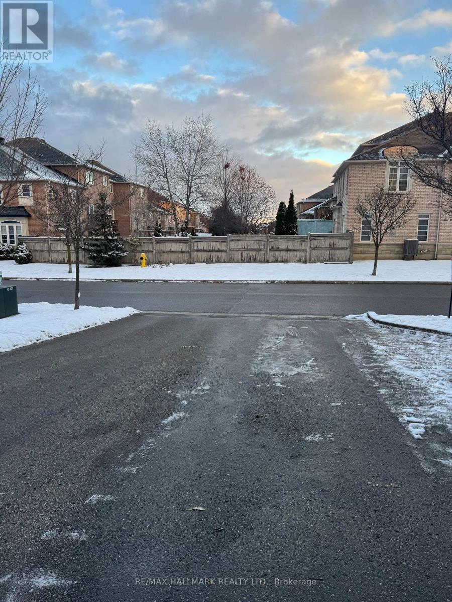 8 Mistywood Crescent, Vaughan, ON - Outdoor With View