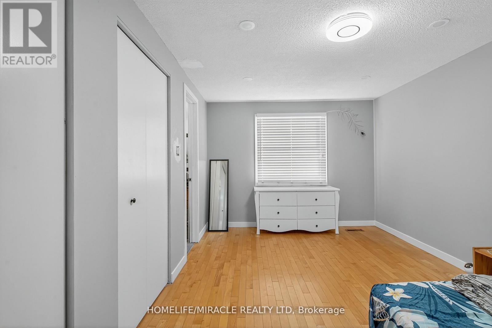 28 - 1318 Highbury Avenue, London East, ON - Indoor