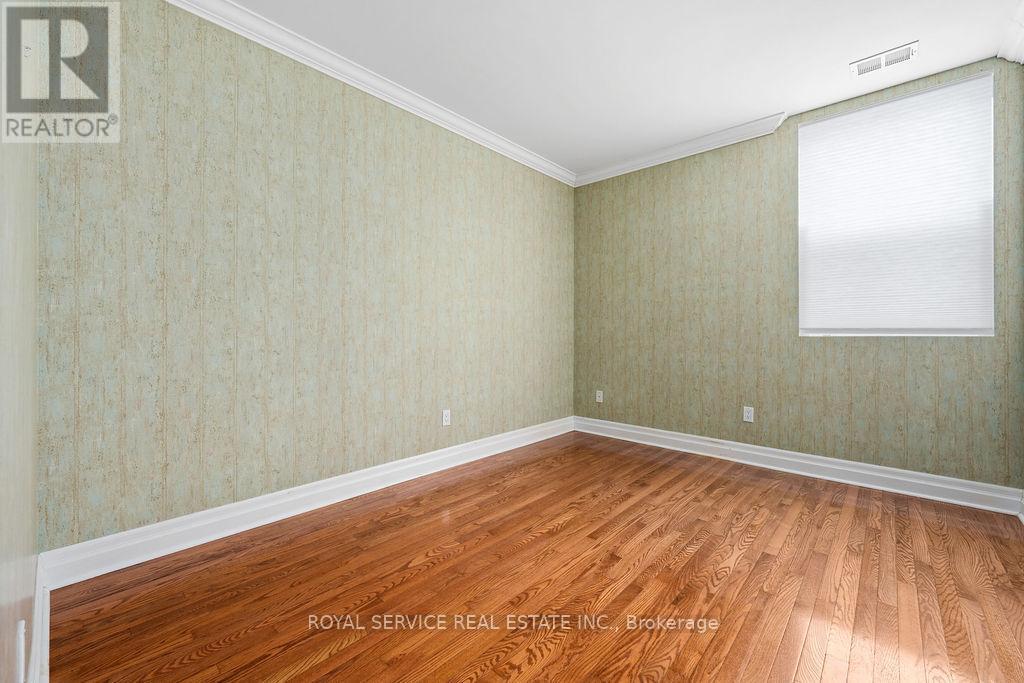 1 - 220 Church Street, Cobourg, ON - Indoor Photo Showing Other Room