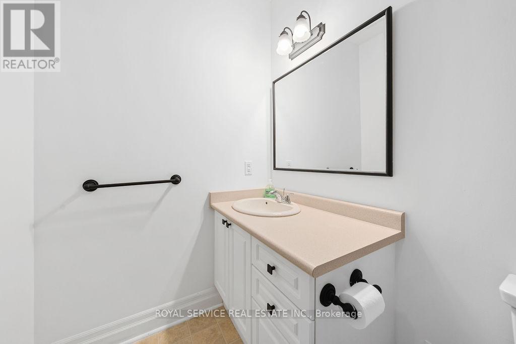 1 - 220 Church Street, Cobourg, ON - Indoor Photo Showing Bathroom