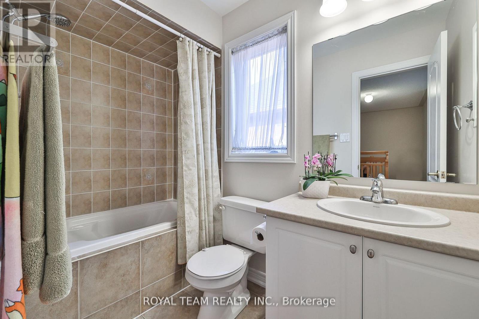 76 Degas Drive, Vaughan, ON - Indoor Photo Showing Bathroom