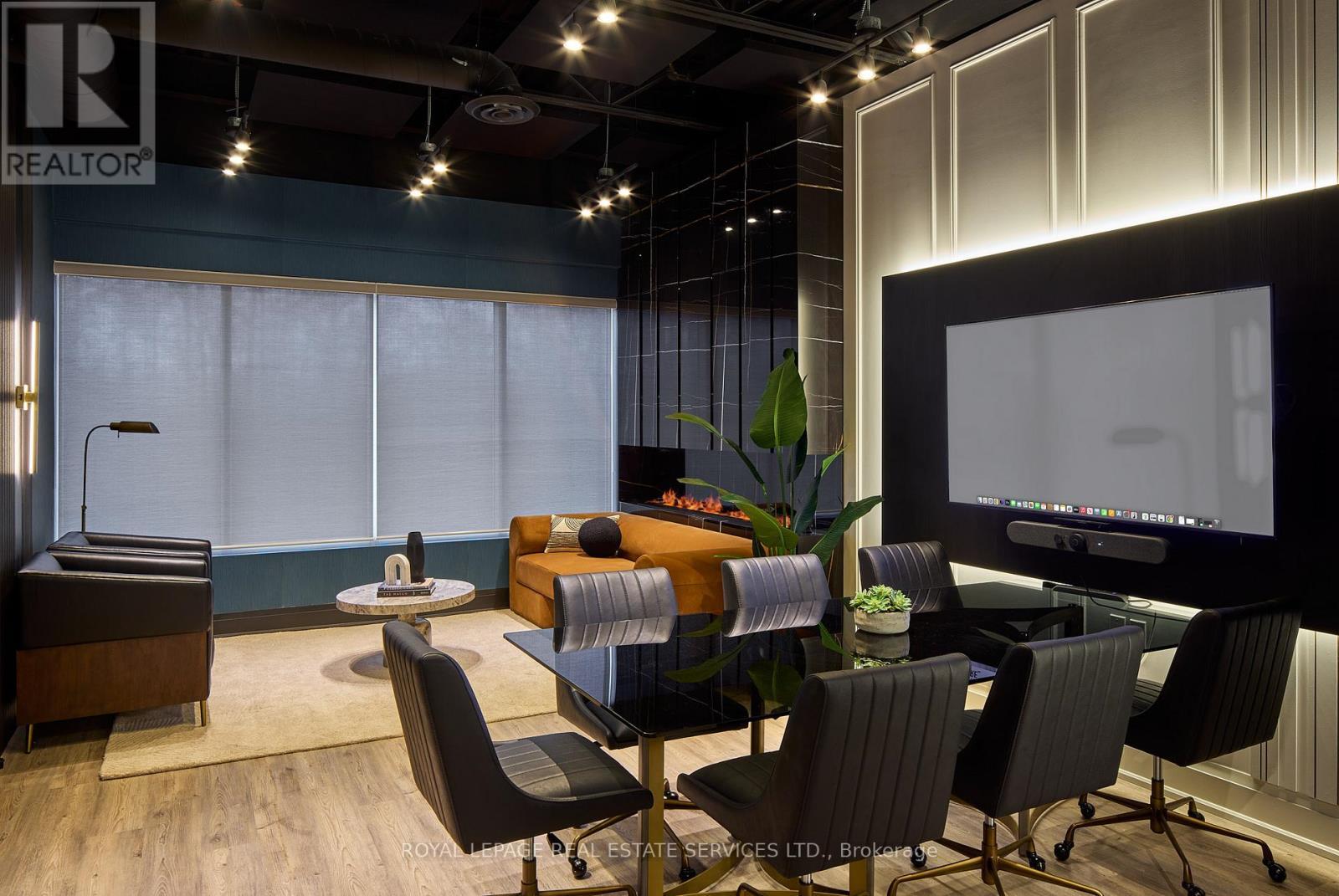 206 - 3475 Rebecca Street, Oakville, ON