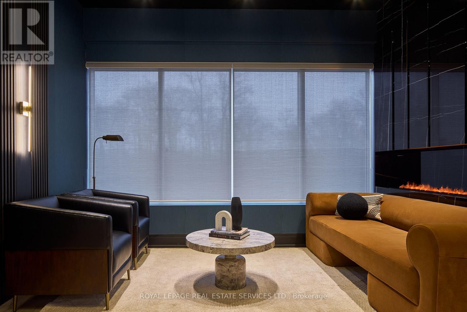 206 - 3475 Rebecca Street, Oakville, ON