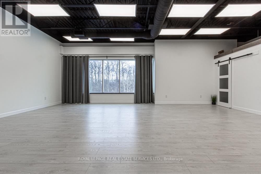 207 - 3475 Rebecca Street, Oakville, ON