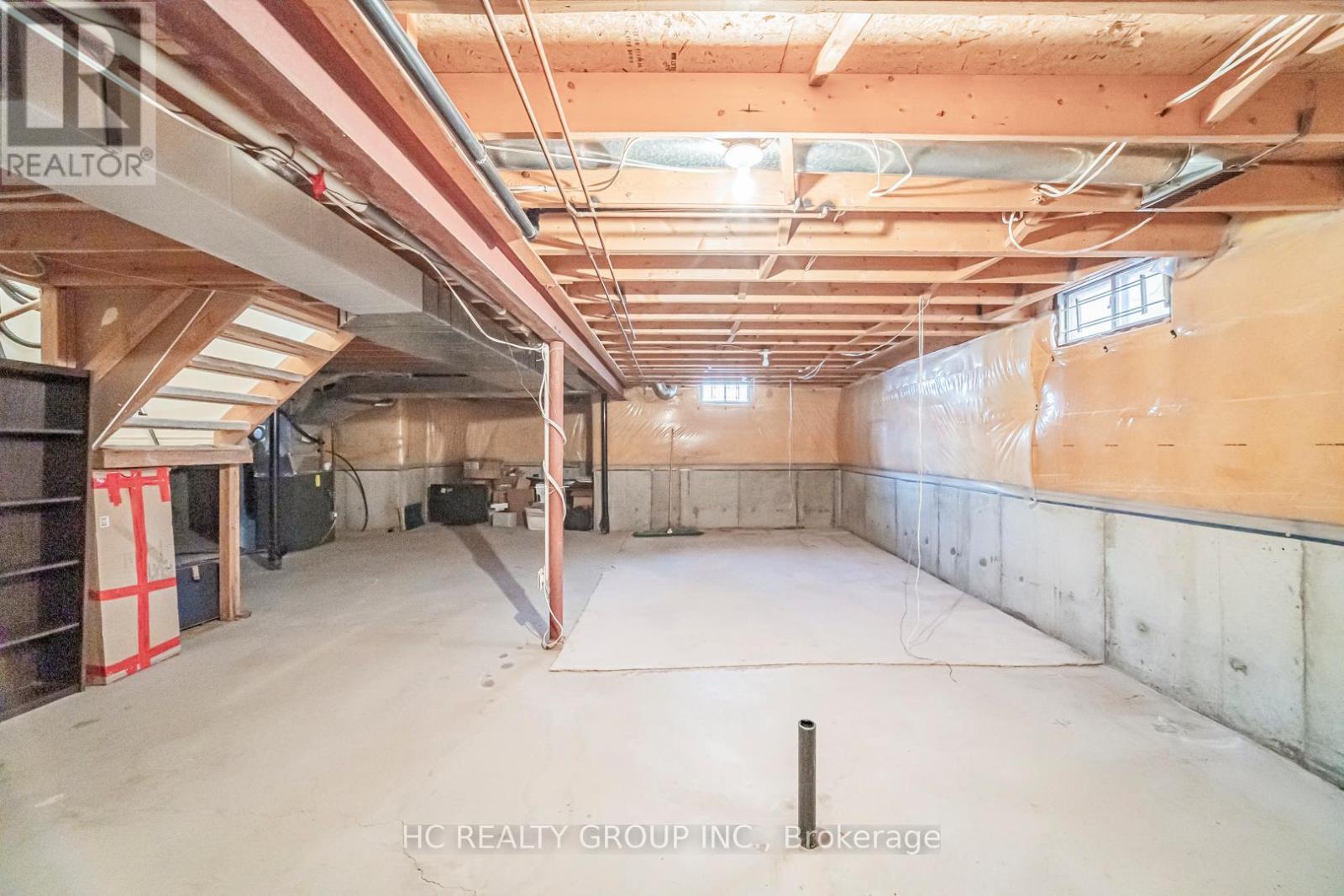 2066 Pineview Drive, Oakville, ON - Indoor Photo Showing Basement